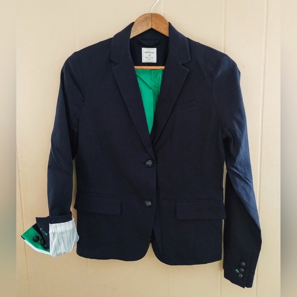 Navy blue GAP The Academy Blazer, green and pinstripe lining, size 4, like new!